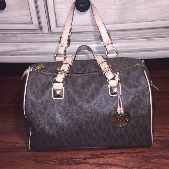 Michael Kors Handbags - michael kors purse